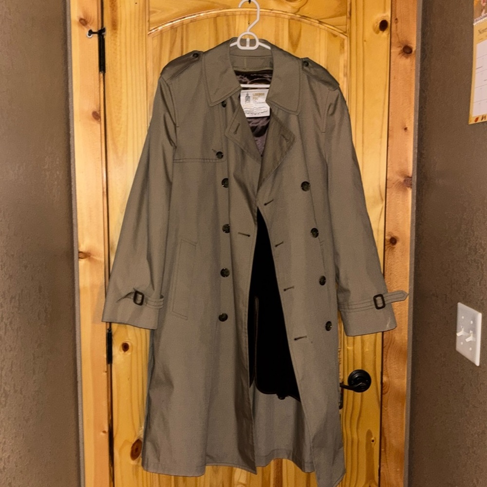 London Fog Trench Coat Maincoats (40 Reg.)